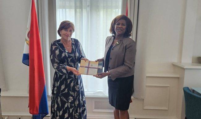 Minister Plenipotentiary Arrindell explores food security, educational exchange and tourism opportunities with Ireland