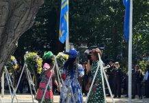 Minister Plenipotentiary Arrindell lays wreath at National Slavery Monument
