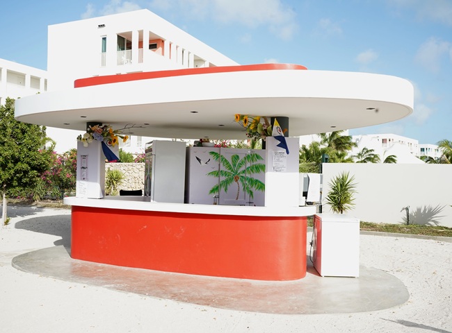 Twee nieuwe kiosken in Isidel Beach Park