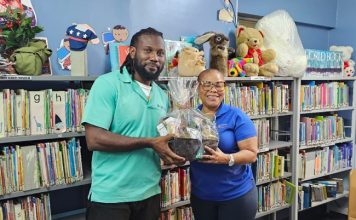 Daniel Helligar Celebrates 15 Years of Dedicated Service with the Sint Maarten Library