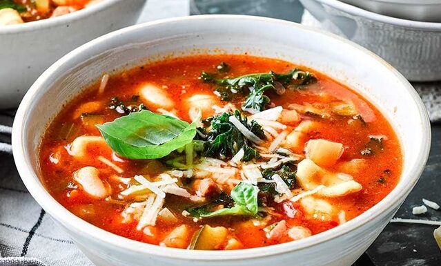 Offering undocumented migrants soup could be criminal offence