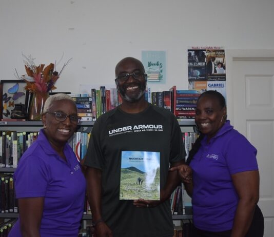 Unplug, Explore, and Bond: Join the Exciting Launch of Mountain Trails at Sint Maarten Library!