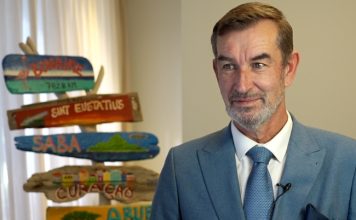 First visit of State Secretary Van Marum to St. Maarten, Aruba and Curaçao