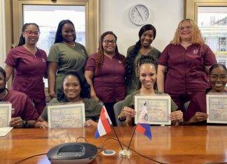 SMMC Celebrates Graduation of Four Critical Care Registered Nurses
