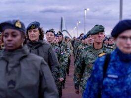 Defensie geeft bij Sunset March krachtig signaal af voor veiligheid van vrouwen