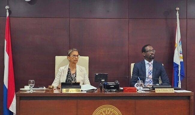Continuation Public Meeting of Parliament for deliberations with the Minister of VROMI on various concerns related to the Ministry, and ratification of IPKO Agreements List
