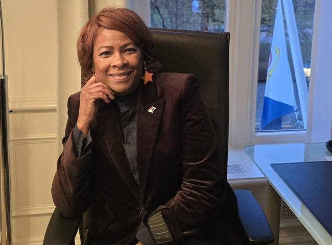 Minister Plenipotentiary Gracita Arrindell nov25