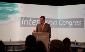 Dutch State Secretary Eddie van Marum opened the conference ‘Fifteen years after 10/10/10’
