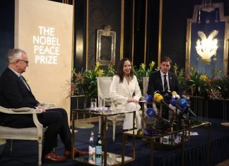 Press conference begins with the leader of Venezuela and Nobel Peace Prize @MariaCorinaYA
