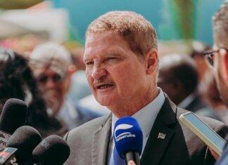 Prome Minister Mike Eman ta cancela bishita pa Hulanda