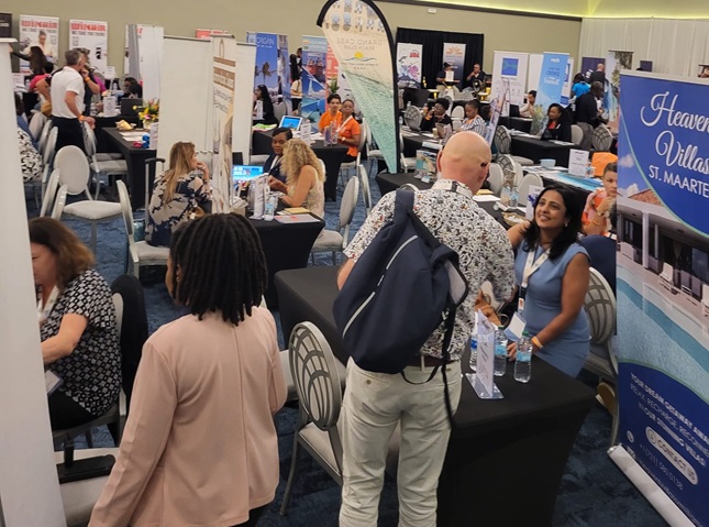 10142025 - SMART2025 Tradeshow floor