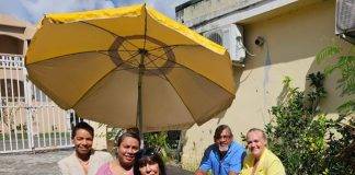 Island Gems supports MHF with garden donation