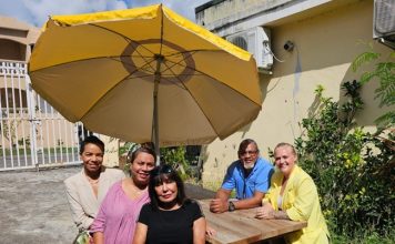 Island Gems supports MHF with garden donation