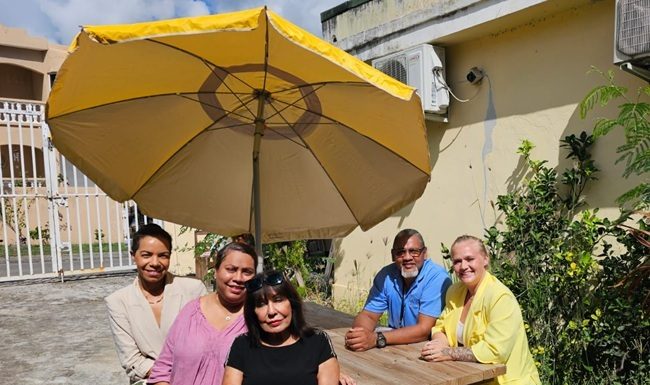 Island Gems supports MHF with garden donation