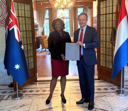Minister Plenipotentiary Arrindell pays Courtesy Visit to Australian Ambassador