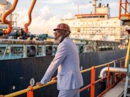 E PROMÉ BARKU KU KRUDO VENEZOLANO A YEGA KÒRSOU: UN OPORTUNIDAT STRATÉGIKO NOBO PA NOS ISLA