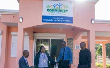 Minister Brug relocates his Cabinet outside of the Government Administration Building