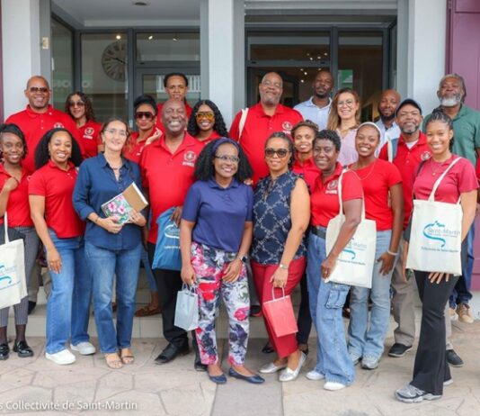 DCOMM visits French side Counterparts