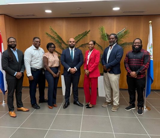 VROMI bids farewell to Housing Foundation chair