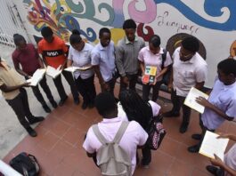 Shaka Senghor Celebrates Personal Triumph in New Book “How to be free written” Now available by the Sint Maarten Library.