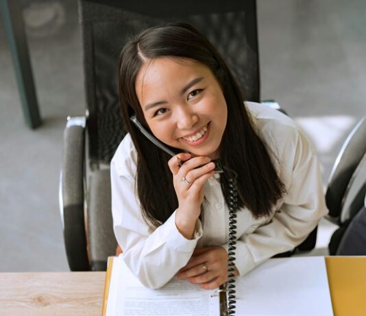 The ombudsman calls upon Elmar, SETAR, Web Aruba and Serlimar to introduce a complaints procedure