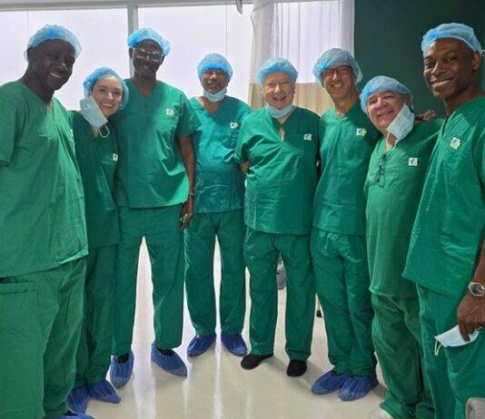 Minister Brug reports on Health mission to Colombia: addresses the need for more permanent doctors