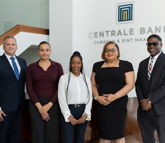 Minister of Finance Welcomes New CBCS Sint Maarten Branch Director, Ms. Nicole Marlin.