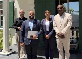 VROMI in court to keep Mullet Bay Beach Public !