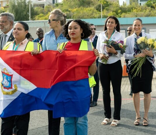 Prime Minister Mercelina and Minister of Sports Gumbs welcomes home CARIFTA athletes