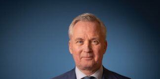 State Secretary Van der Burg is visiting the Caribbean part of the Kingdom: focus on governance, security and economic development