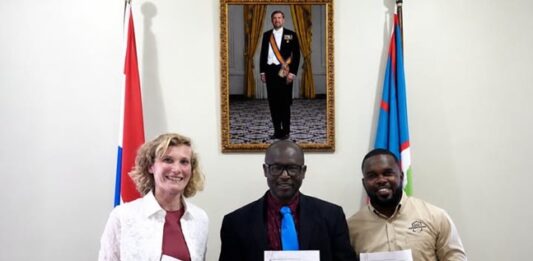 Statia Government Signs Agreement to Continue Housing Allowance Pilot Programme