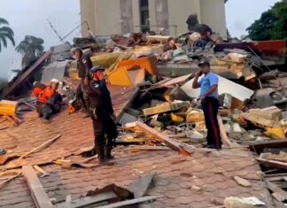 2 powerful quakes hit Venezuela, killing at least 164 and injuring nearly 1,000