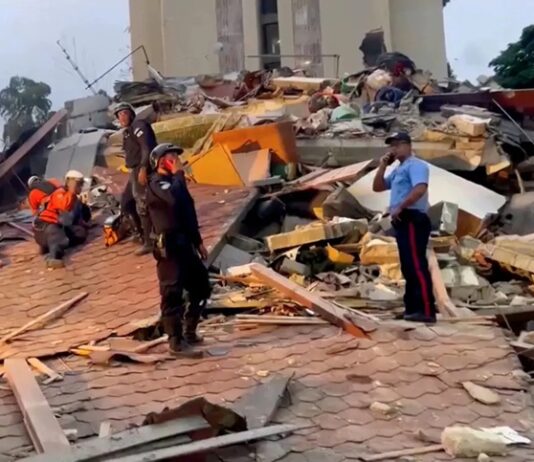 2 powerful quakes hit Venezuela, killing at least 164 and injuring nearly 1,000