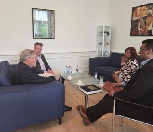 Minister Arrindell discusses sustainable solutions for waste management on Sint Maarten