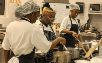 SHTA Mixer Celebrates the Launch of the New Year-Round St. Maarten Flavors Platform