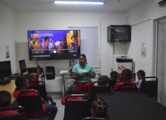 Spreading Sunshine Through Story Time at the Sint Maarten Library