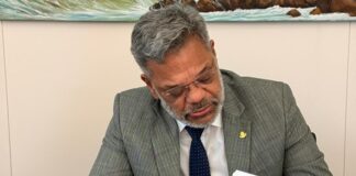 Prime Minister Mercelina Receives from Cabinet Minister Plenipotentiary Quarterly Newsletter