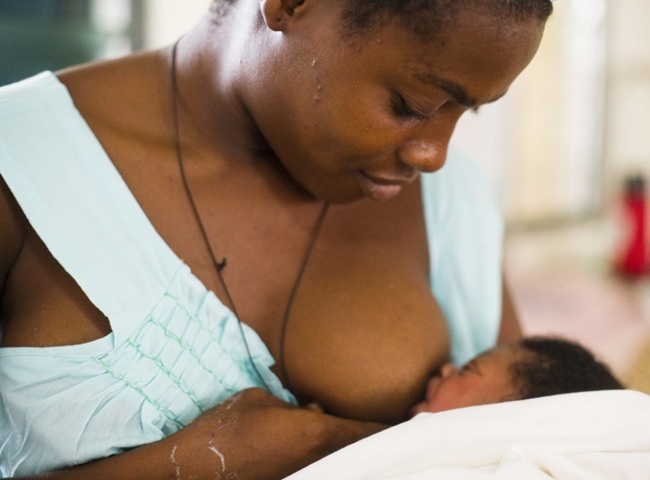 Mom-Breastfeeding-6-Credit-Bill-Melinda-Gates-Foundation-1200x800