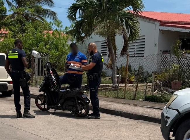 Several fines issued for riding without a helmet on Sint Eustatius