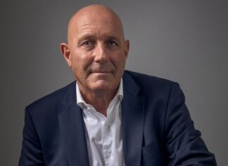 Jan Helmond steps down as Acting Kingdom Representative