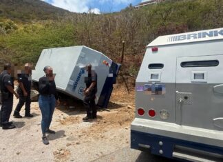 Traffic Accident on Alexis Arnell Road Causes Traffic Disruption