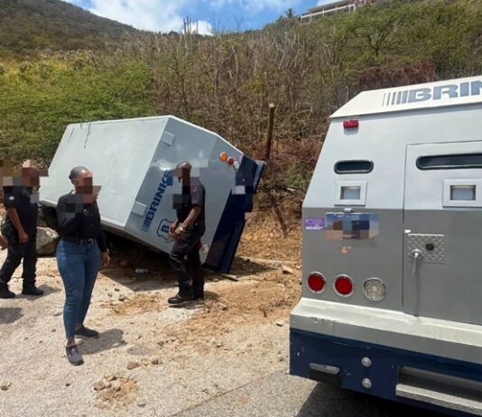 Traffic Accident on Alexis Arnell Road Causes Traffic Disruption