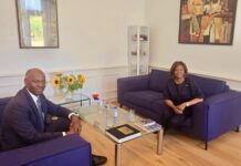 Minister Arrindell Receives Courtesy Visit from Former Governor of Sint Maarten