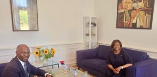Minister Arrindell Receives Courtesy Visit from Former Governor of Sint Maarten