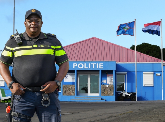 Rexcarlos Courtar new community police officer for Sint Eustatius