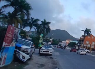 Armed Robbery in Cupecoy; Police Vehicle Involved in Traffic Accident