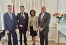Minister Plenipotentiary Arrindell Meets with World Bank Division Director for the Caribbean regarding Trust Fund Projects