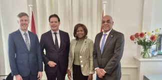 Minister Plenipotentiary Arrindell Meets with World Bank Division Director for the Caribbean regarding Trust Fund Projects