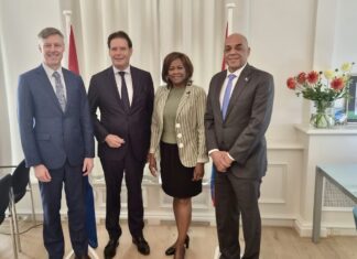 Minister Plenipotentiary Arrindell Meets with World Bank Division Director for the Caribbean regarding Trust Fund Projects