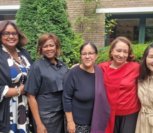 Minister Plenipotentiary Arrindell represents Sint Maarten at Mexican Independence reception in the Netherlands